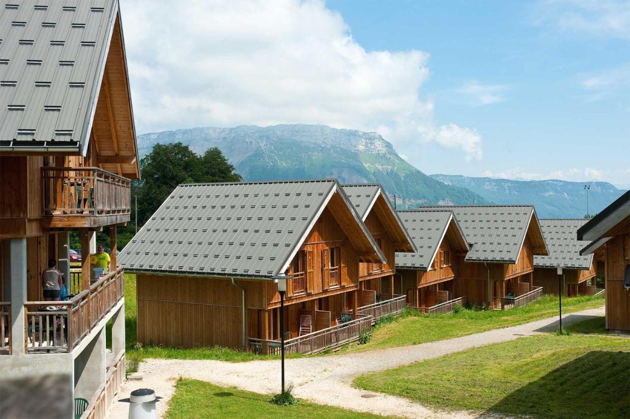 Madame Vacances Les Chalets Du Berger La Féclaz Exterior foto