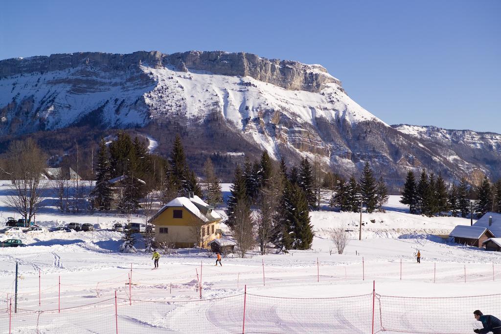 Madame Vacances Les Chalets Du Berger La Féclaz Exterior foto